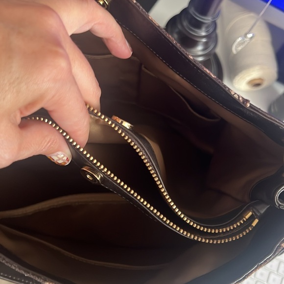 1 hour sale. COACH, leopard print canvas & brown leather bag, like new - Picture 5 of 9